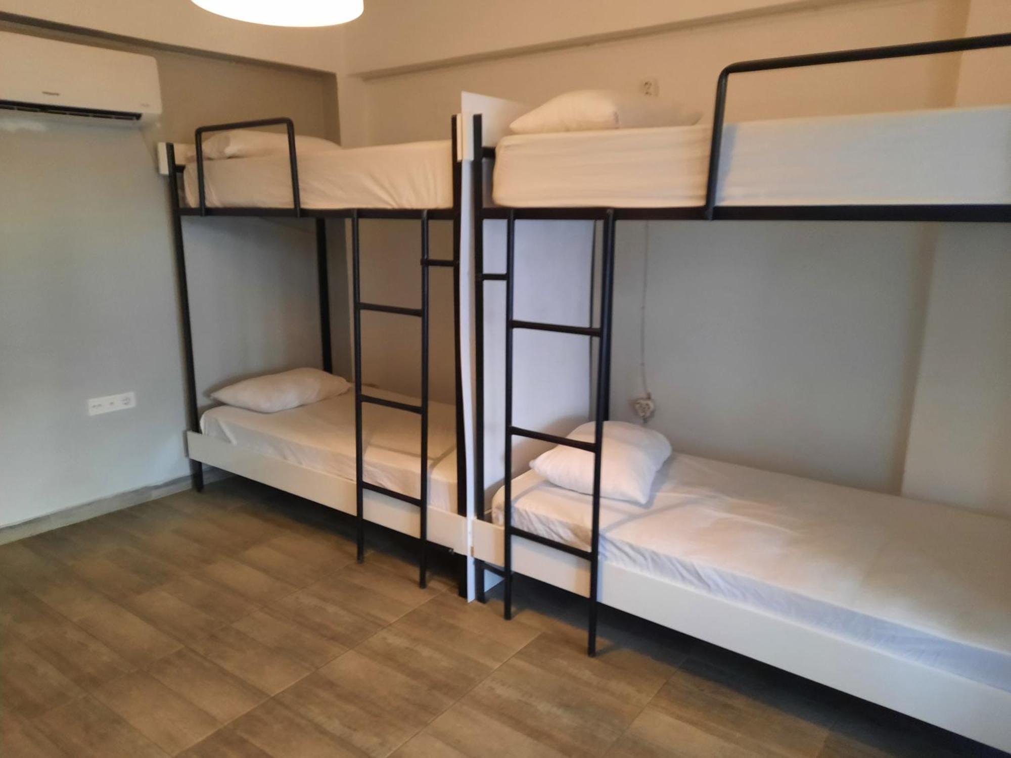 Kuyu Beergarden Hostel Antalya Rom bilde