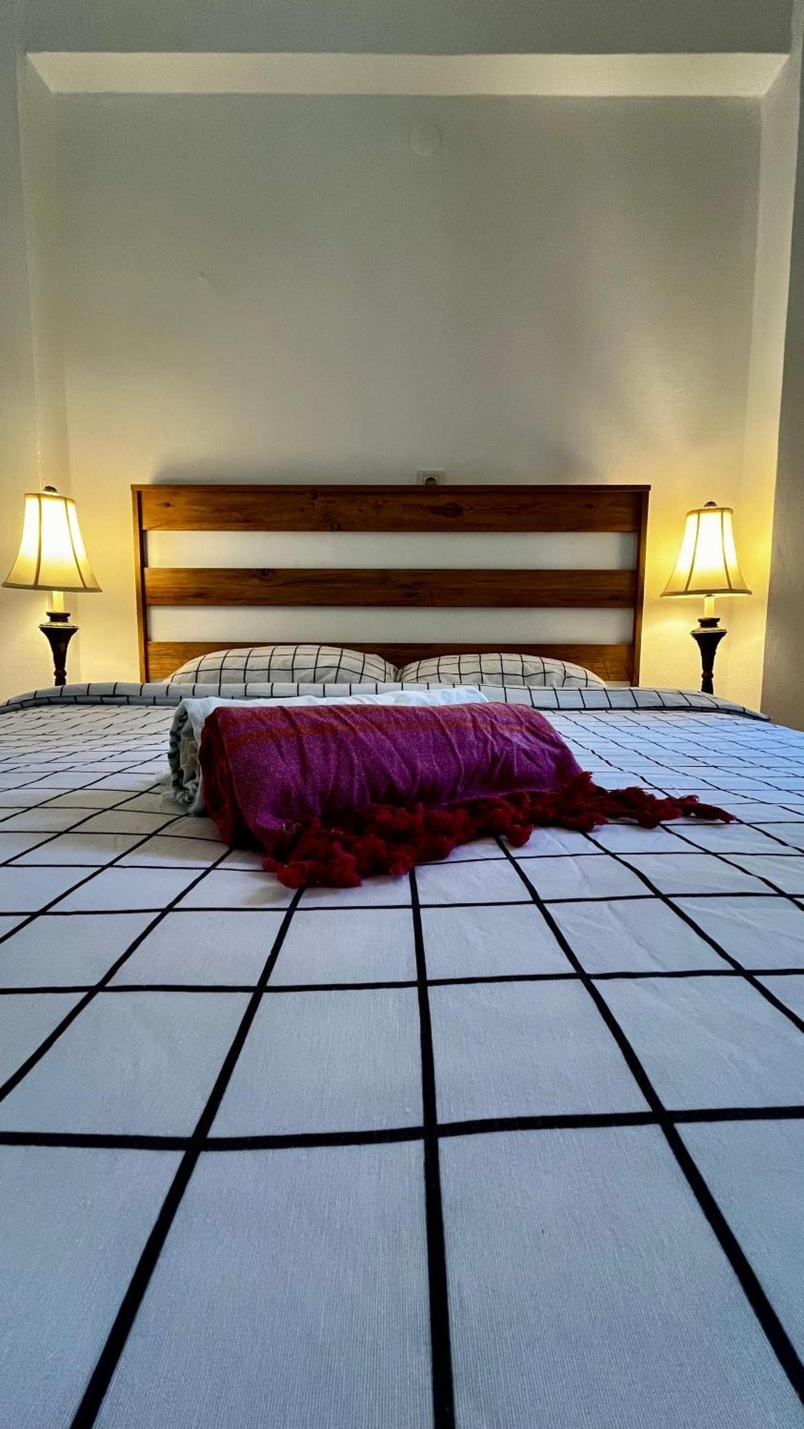 Kuyu Beergarden Hostel Antalya Eksteriør bilde
